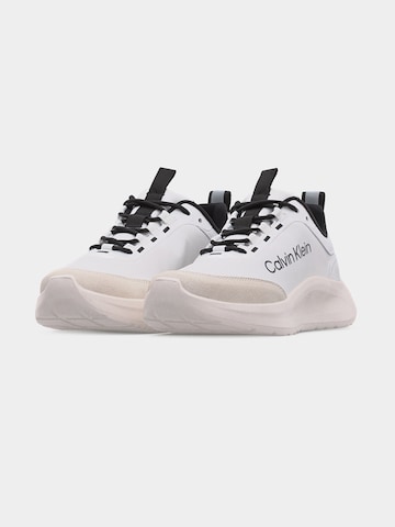 Calvin Klein Nizke superge 'ESS' | bela barva