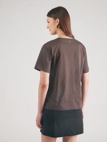 PATRIZIA PEPE Shirt 'MAGLIA' in Brown