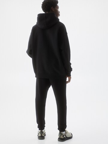 Pull&Bear Tapered Hose in Schwarz