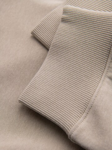 Ombre Tapered Pants in Beige