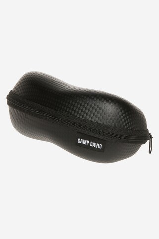 CAMP DAVID Sunglasses in Black