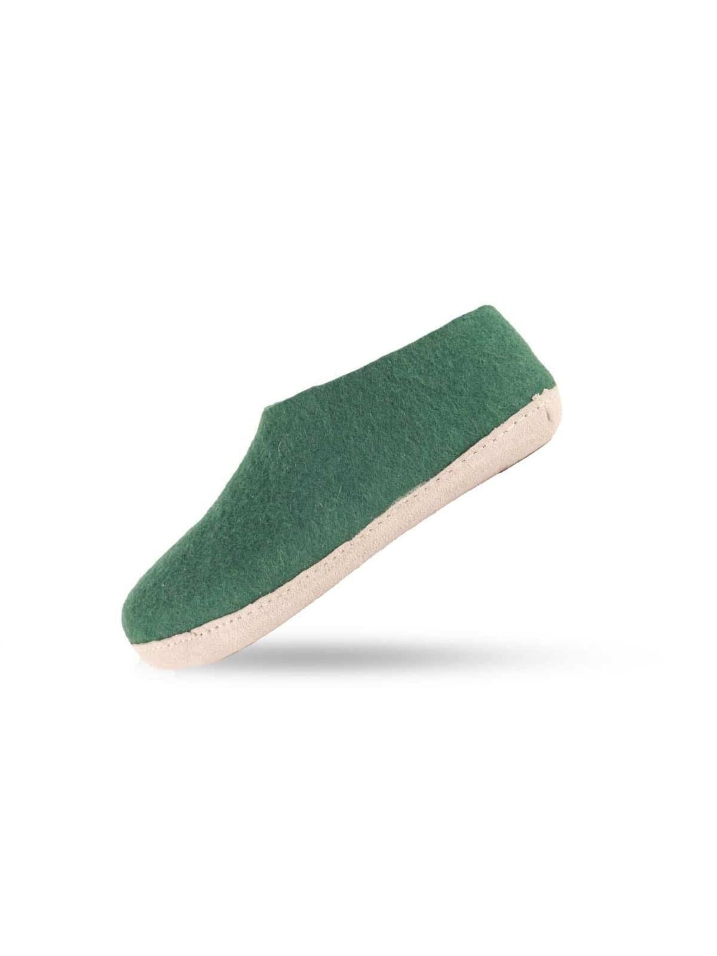 SHUS walk with nature Huisschoenen 'Uldhjemmesko (100% ren uld) - m/sål i skind - Dansk Design fra SHUS' in Groen: voorkant