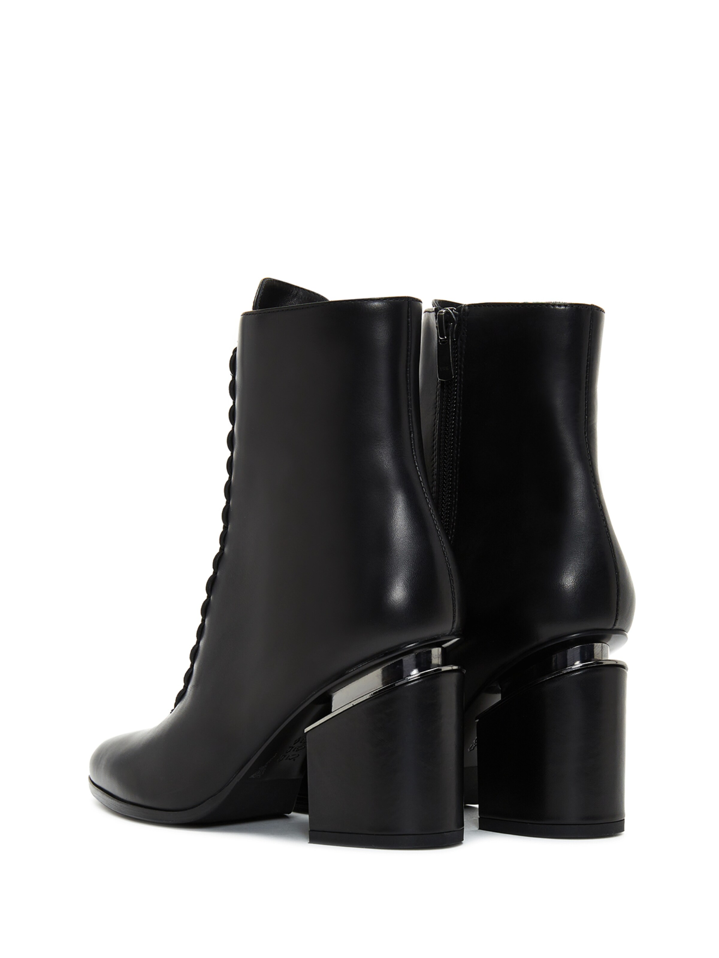 Stivaletto stringato di Derimod in nero