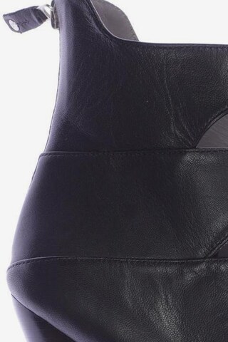 Miezko Dress Boots in 37,5 in Black