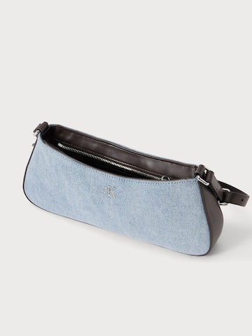 Borsa a spalla di Calvin Klein in blu