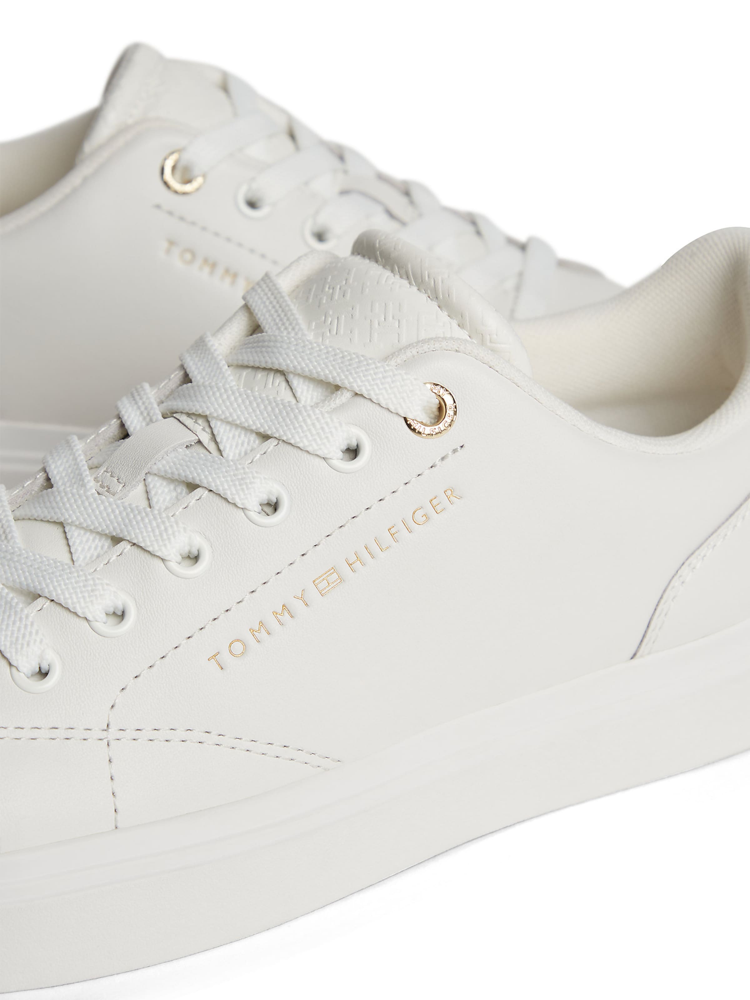 Baskets basses TOMMY HILFIGER en blanc