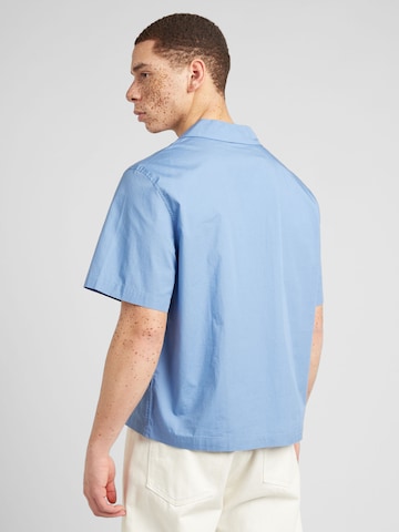 WEEKDAY Regular fit Button Up Shirt 'Charlie' in Blue