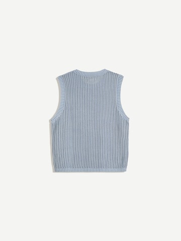 T-Shirt Bershka en bleu