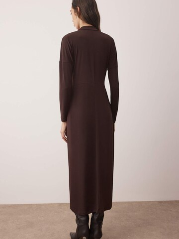 Trendyol Šaty - Hnedá