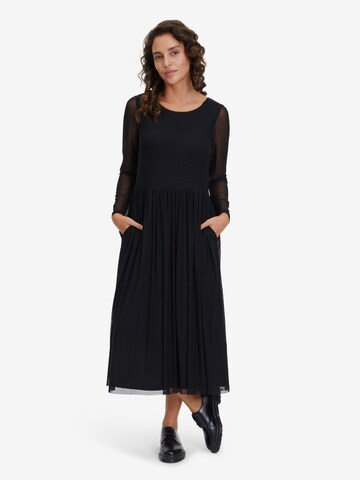 Robe Vera Mont en noir : devant