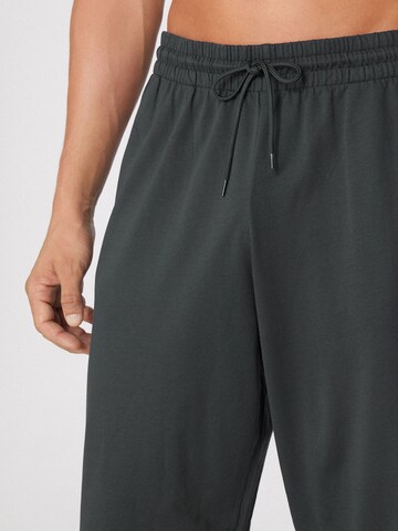 Tezenis Tapered Pants in Grey