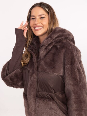 Madnezz House Übergangsmantel 'WJ218.69' in Braun