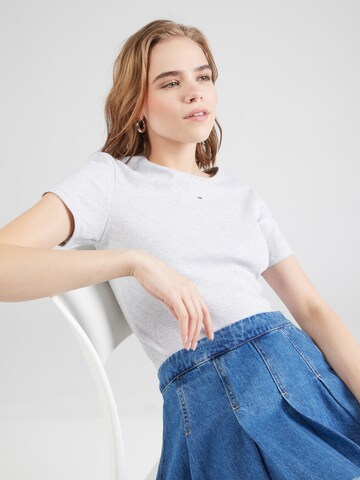 Tommy Jeans T-Shirt 'ESSENTIAL' in Grau