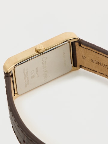 Calvin Klein Аналогов часовник 'Dapper' в кафяво