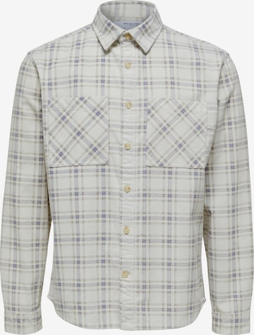 SELECTED HOMME Regular fit Button Up Shirt 'Finn' in White: front