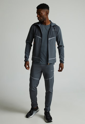 MONTERRAIN Between-Seasons Coat in Grey