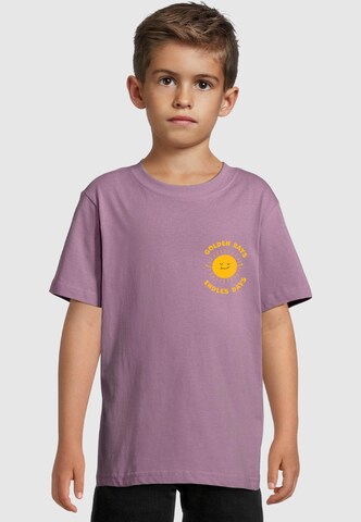 Merchcode T-Shirt 'Golden Rays' in Lila: Vorderseite