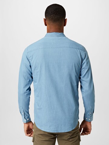 Coupe regular Chemise 'Calm' MAKIA en bleu