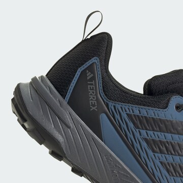Chaussure basse 'Tracefinder 2' ADIDAS TERREX en noir