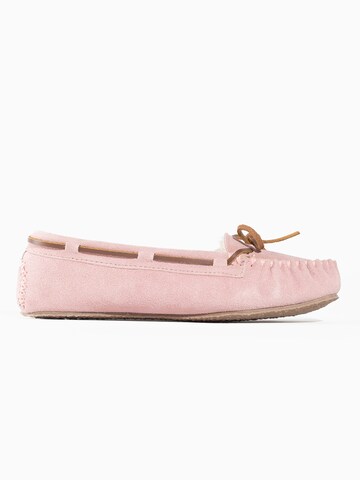 Pantoufle 'Cally' Minnetonka en rose