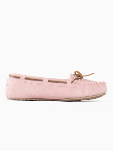 Minnetonka Slipper 'Cally' in Pink