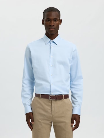 SELECTED Bælte i brun: forside