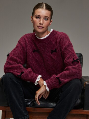 raudona Next Megztinis