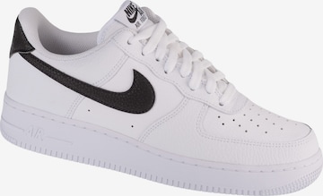 Baskets basses 'Nike Air Force 1 07' NIKE en blanc : devant