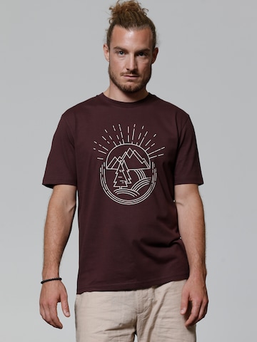 Watapparel Shirt ' Natur ist schön ' in Rood: voorkant