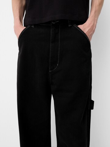 BershkaLoosefit Traperice - crna boja