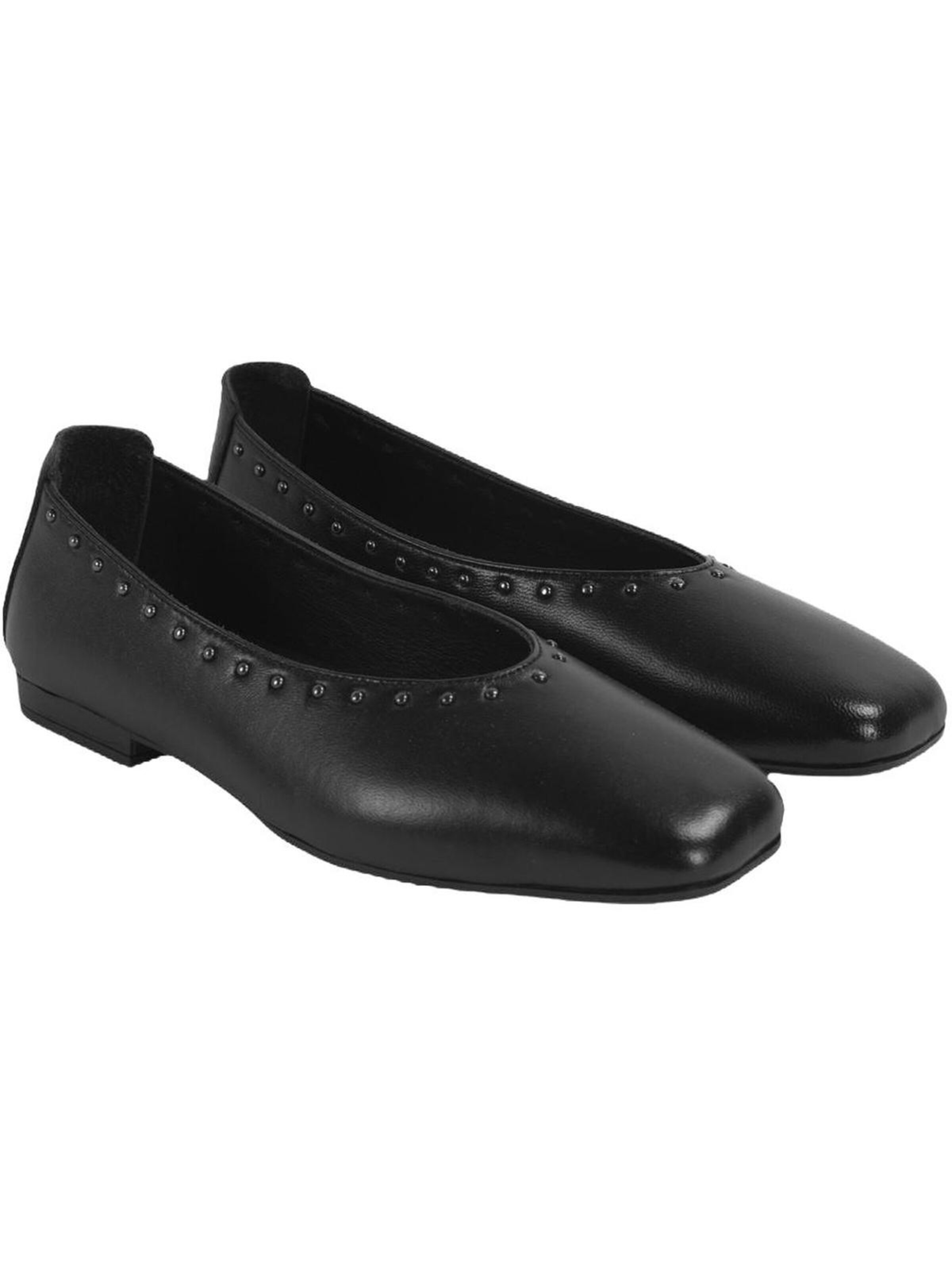 Desa Ballet Flats in Black