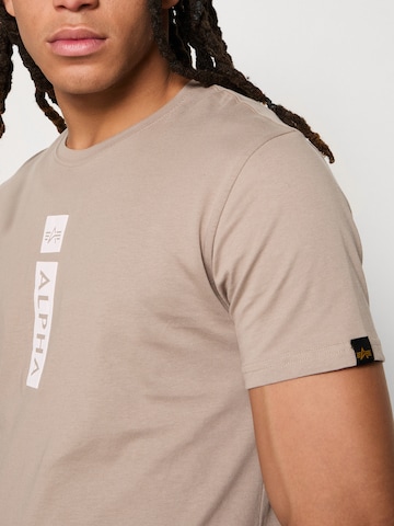 ALPHA INDUSTRIES T-shirt i beige