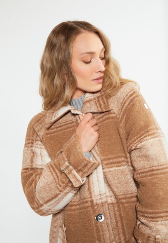 RISA Between-seasons coat in Beige