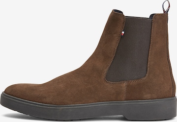 TOMMY HILFIGER Chelsea Boots in Brown: front