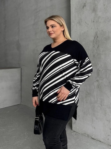 Stil Diva Blouse in Black