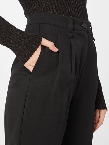 OVS Regular Pleat-front trousers in Black