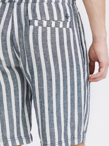 regular Pantaloni 'Eshi' di 11 Project in blu
