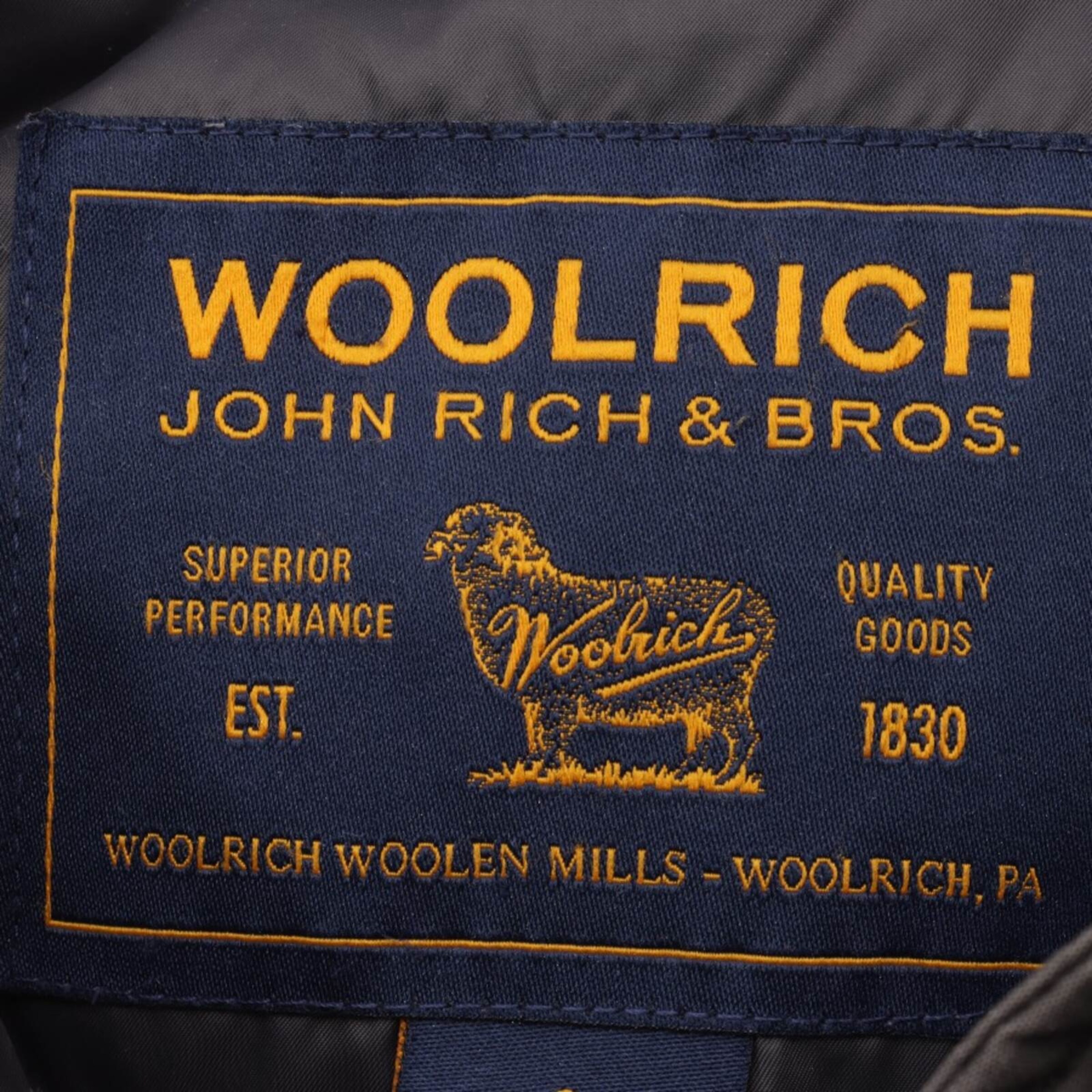 Woolrich Jacket & Coat in S in Grey