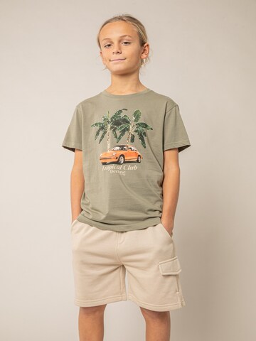 T-Shirt 'KIKONDO' Deeluxe en vert : devant