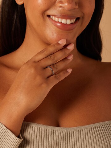 Lucardi Ring 'Chic' in Zilver: voorkant