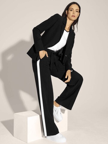 MADELEINE Blazer in Schwarz