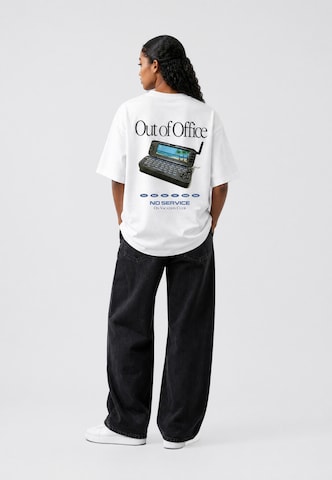 On Vacation Shirt 'No Service' in White