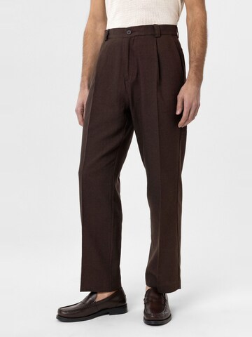 Antioch Regular Pleat-front trousers 'Kelton' in Brown