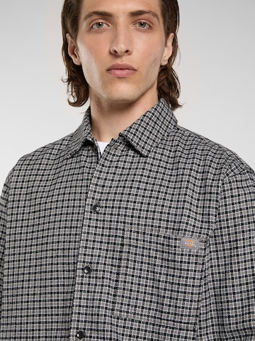 DICKIES Regular fit Srajca 'Hendersonville' | siva barva
