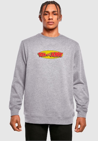 ABSOLUTE CULT Sweatshirt 'Tom and Jerry' in Grijs: voorkant