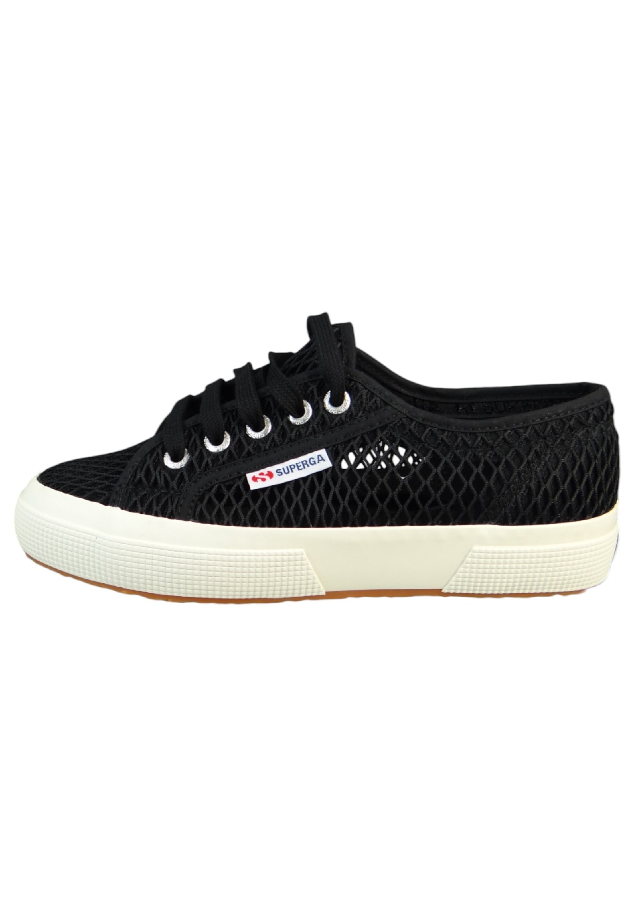 Baskets basses SUPERGA en noir : devant