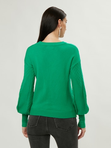 Influencer Sweater in Green