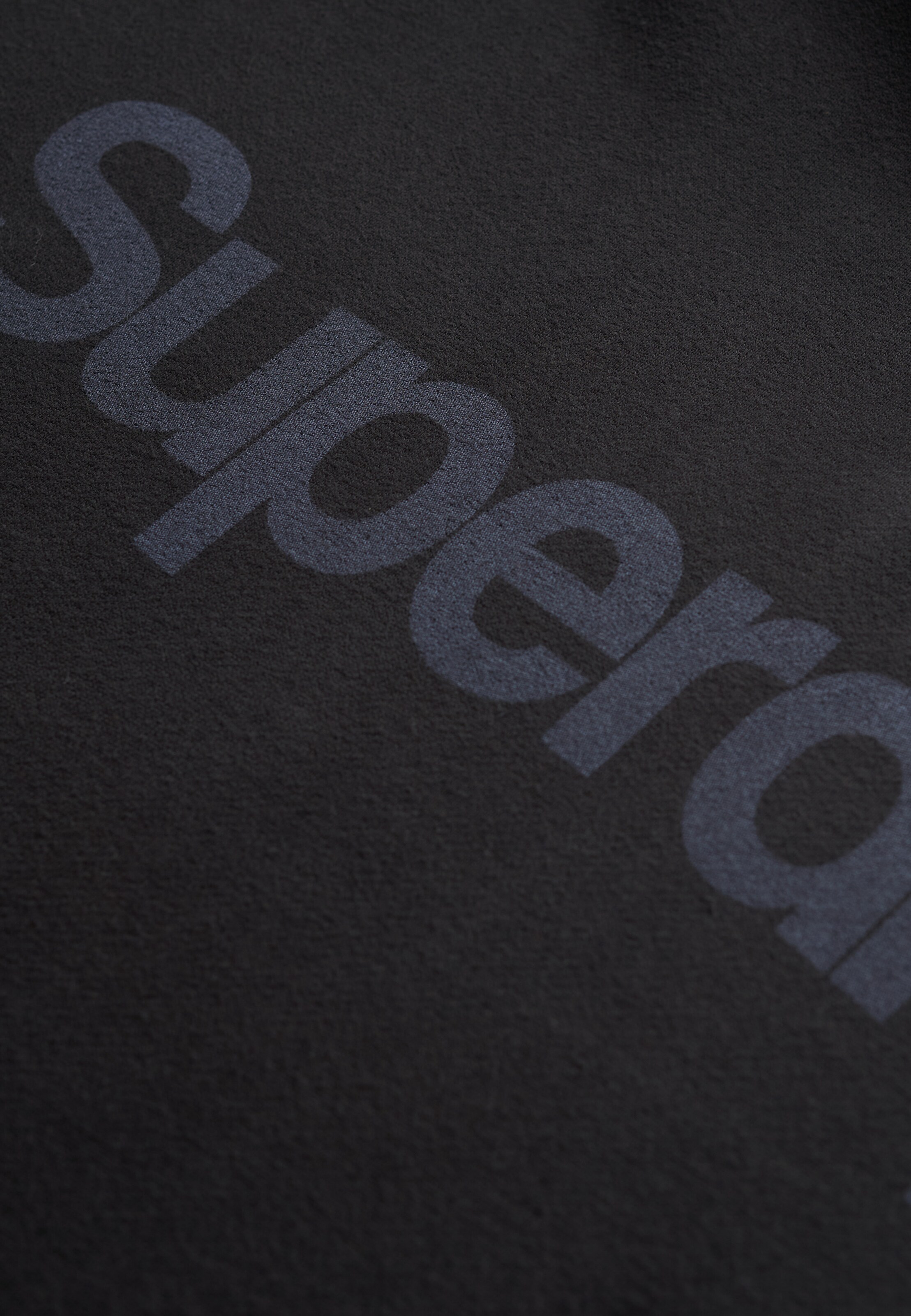 Felpa 'City' di Superdry in nero