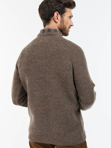 Barbour Trui in Bruin