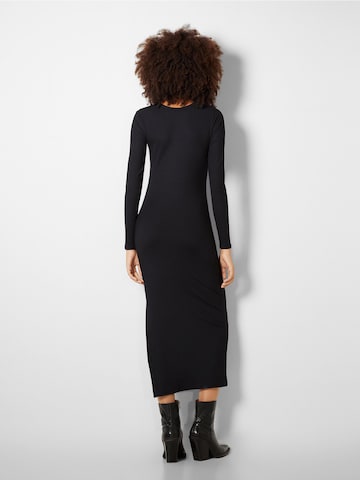 Bershka Kleid in Schwarz